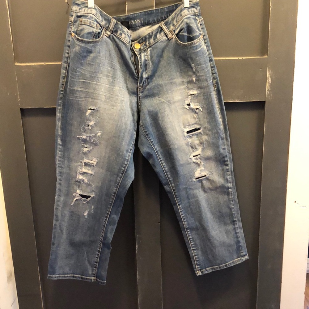 Lane Bryant cropped worn capris